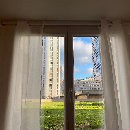 Luxsuite Aubervilliers Bagian luar foto